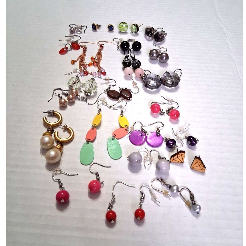 Vintage Multiple Pairs of Earrings Beads Silvertone Goldtone Drop Dangle Variety